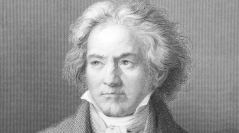 Uma análise das mechas de cabelo de Ludwig van Beethoven sugere que ele sofreu envenenamento por chumbo, que pode ter contribuído para doenças crônicas, surdez e a sua morte