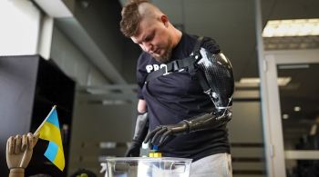 Tecnologia de próteses ajuda soldados feridos a realizar tarefas cotidianas e voltar ao serviço militar