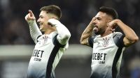 Corinthians vence o Racing e garante 1º lugar do grupo F na Sul-Americana