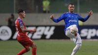 Cruzeiro vence Unión La Calera e segue vivo na Sul-Americana