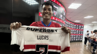 Atleta do Águia de Marabá ganha camisa de Lucas após pedido em rede social