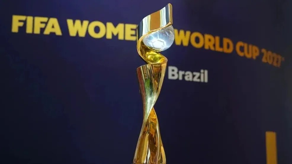 Troféu da Copa do Mundo Feminina de futebol, torneio que será no Brasil em 2027