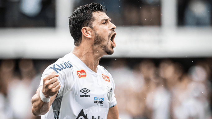 Giuliano comemora gol do Santos
