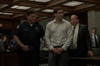 Minissérie com Jake Gyllenhaal, "Acima de Qualquer Suspeita" ganha novo trailer