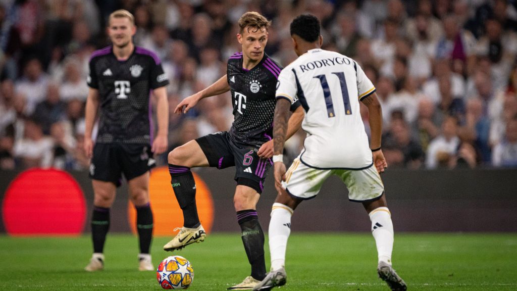 Kimmich e Rodrygo disputam lance