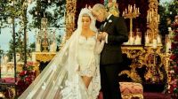 Kourtney Kardashian comemora 2 anos de casamento com fotos da cerimônia; veja