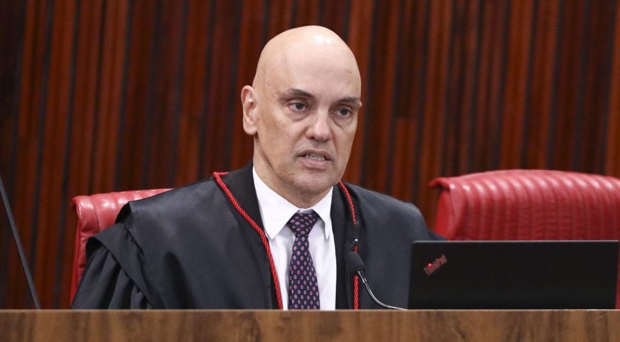 Como presidente do TSE, Moraes foi o último a proferir voto em julgamento; ao anunciá-lo, placar já absolvia Moro