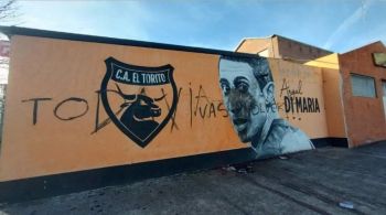 Mural com rosto do jogador foi pichado em Rosario 