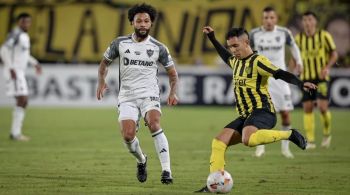 Otávio sofreu lesão na derrota do Atlético para o Peñarol, nessa terça-feira (16), pela Copa Libertadores