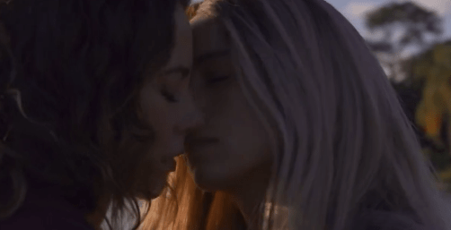 Paolla Oliveira e Nanda Costa se beijaram no novo episódio de "Justiça 2"