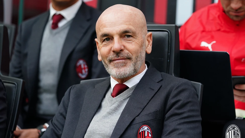 Stefano Pioli foi demitido do Milan