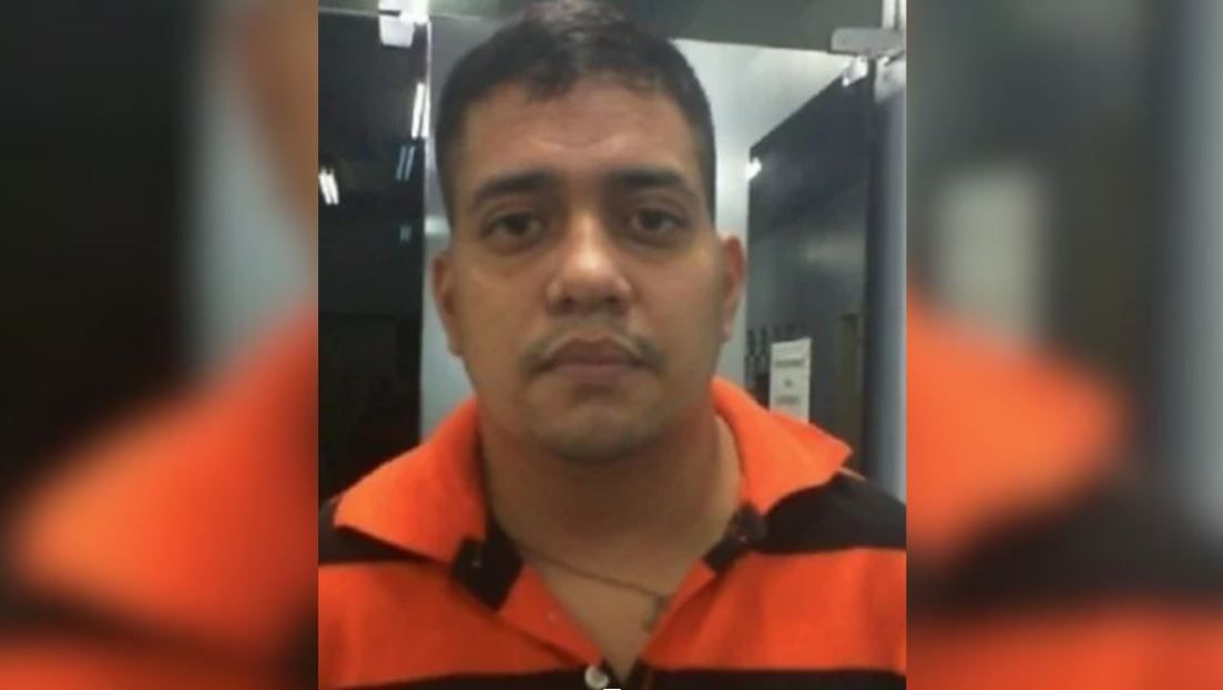Fábio Coelho de Araújo, de 36 anos, é procurado pela Polícia Civil do Amazonas