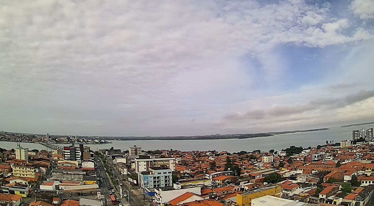 Céu amanhece parcialmente encoberto em São Luís nesta sexta-feira (10)