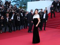 Selena Gomez chega em Cannes para divulgação de seu novo filme "Emilia Perez"