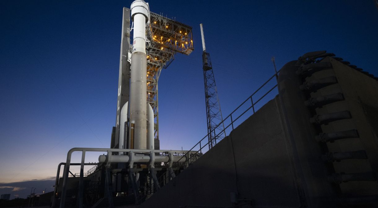 Nave espacial Starliner em preparação para voo na Estação da Força Espacial Americana em Cabo Canaveral (Flórida)