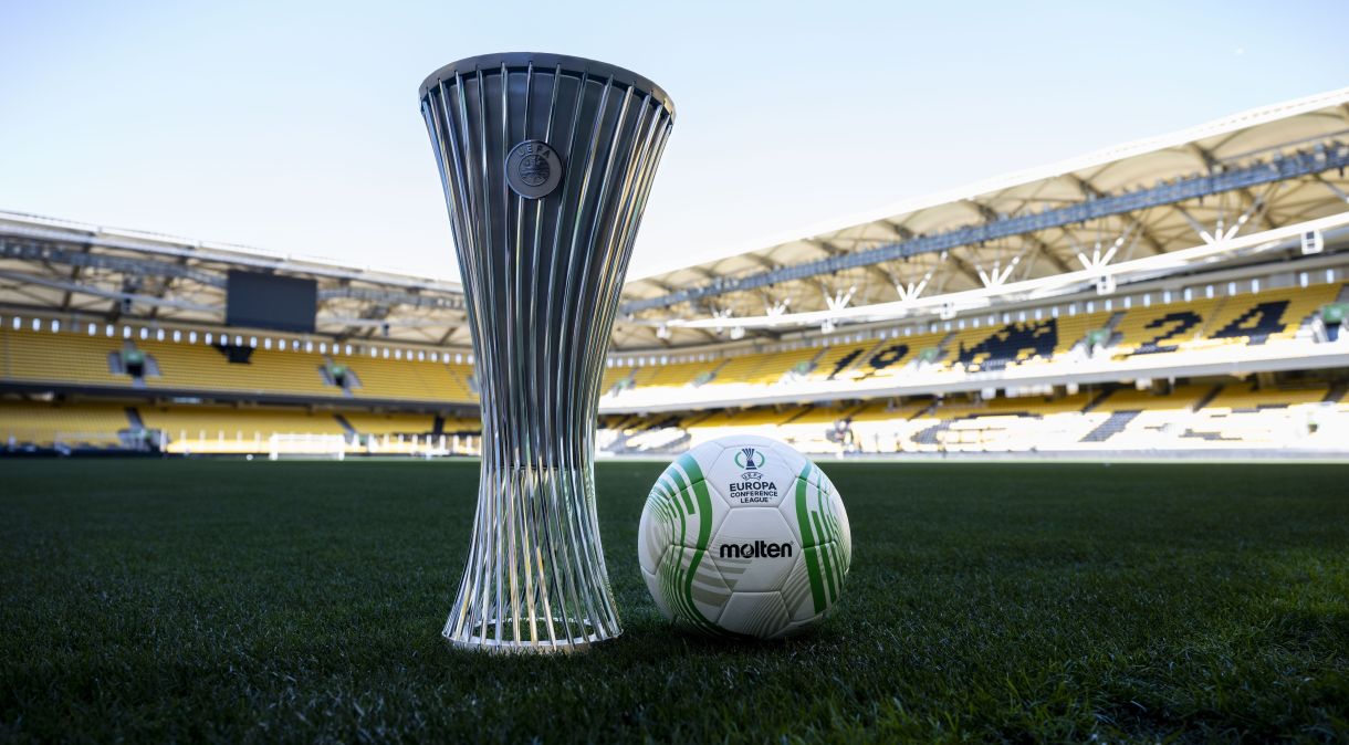 Olympiacos e Fiorentina decidirão a Conference League