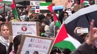 Milhares de manifestantes pró-Palestina marcham em Paris neste sábado (1)