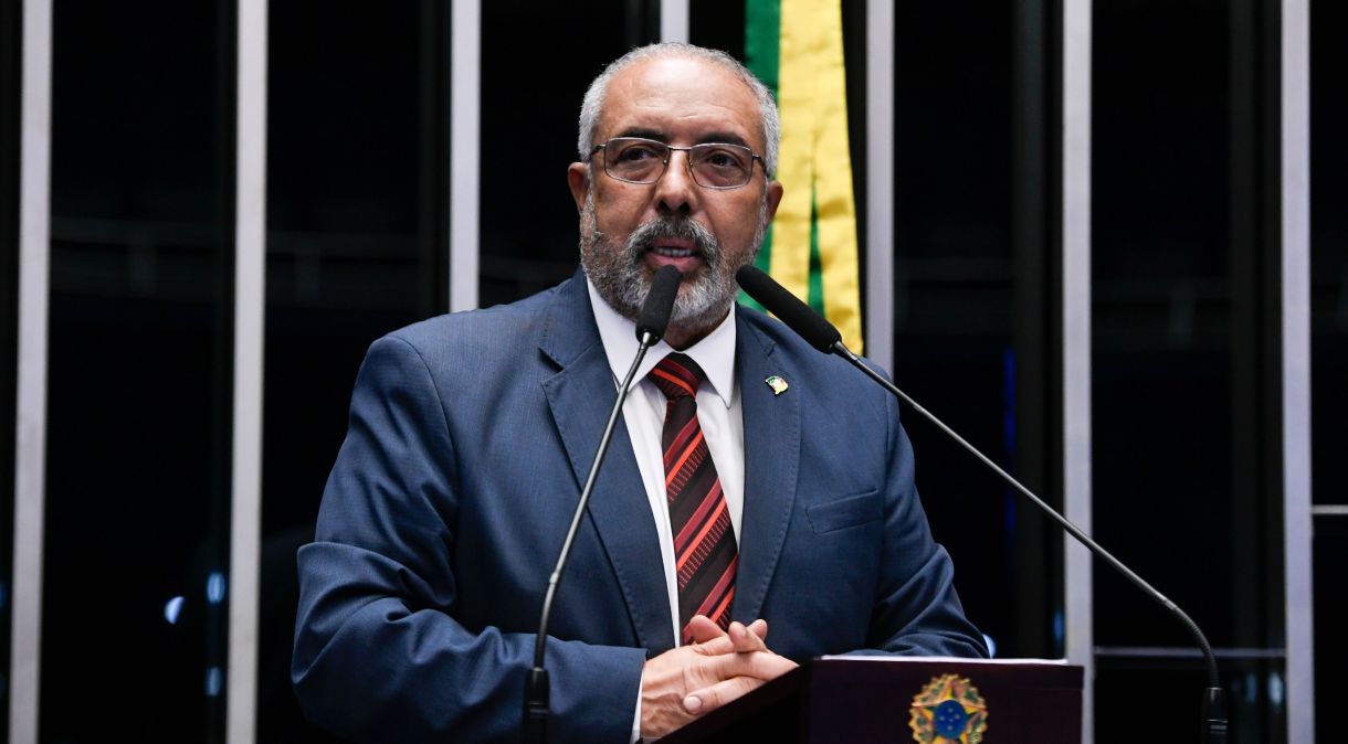 O senador Paulo Paim (PT-RS)