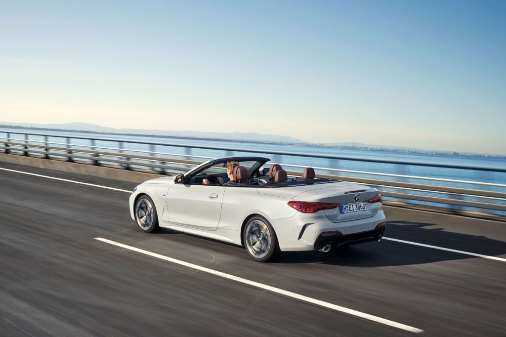 BMW 420i Cabrio chega ao Brasil