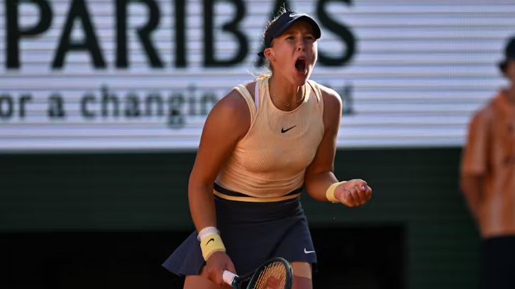 Mirra Andreeva, de 17 anos, é semifinalista de Roland Garros