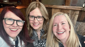 Kate Flannery, Angela Kinsey e Jenna Fischer se reuniram em um almoço