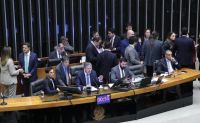 Câmara aprova projeto que agiliza punição de deputados que quebrarem decoro