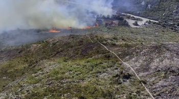 Fogo começou em área onde 415 cadetes da Aman faziam treinamento de montanhismo; Exército afirma que colabora com apuração