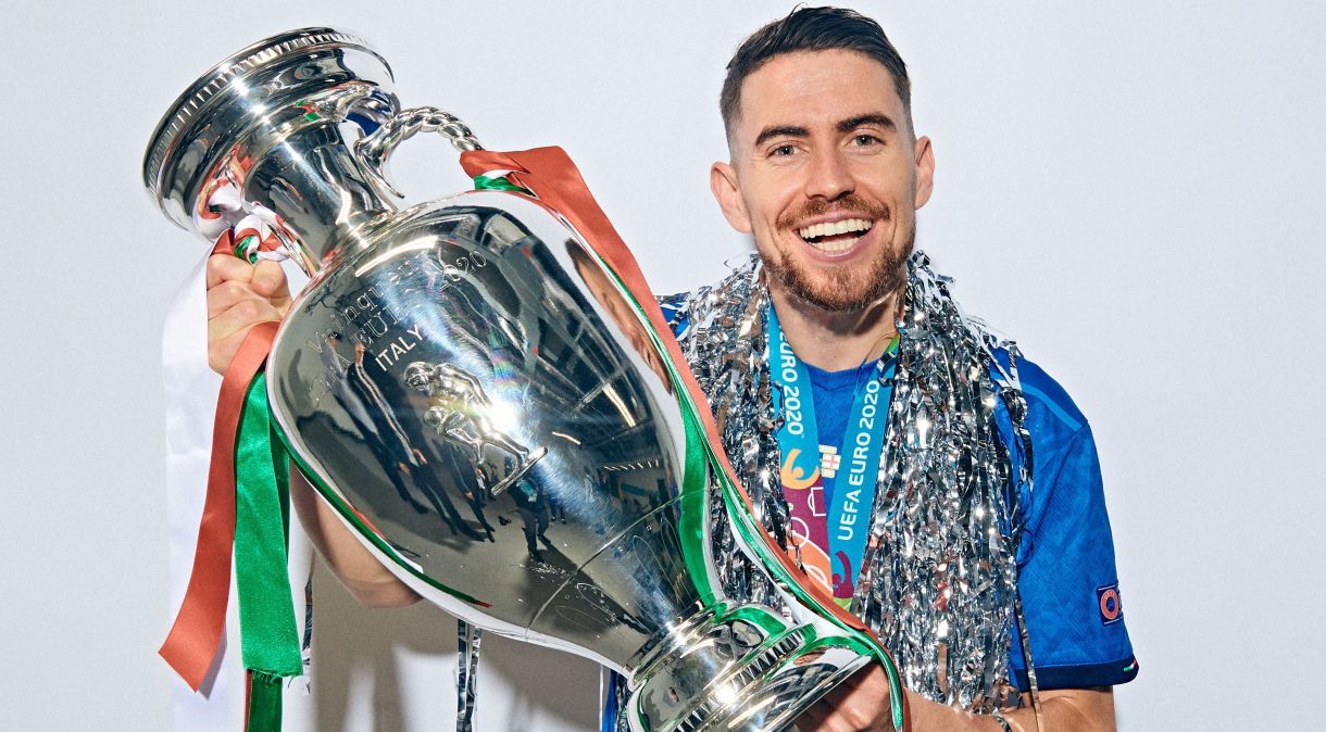 Jorginho foi campeão da Champions e da Euro pela Itália na temporada 2019/2020