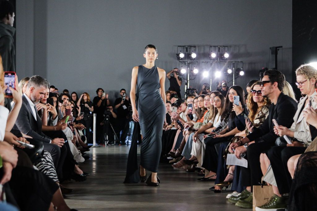 Sasha lança grife Mondepars com desfile em São Paulo