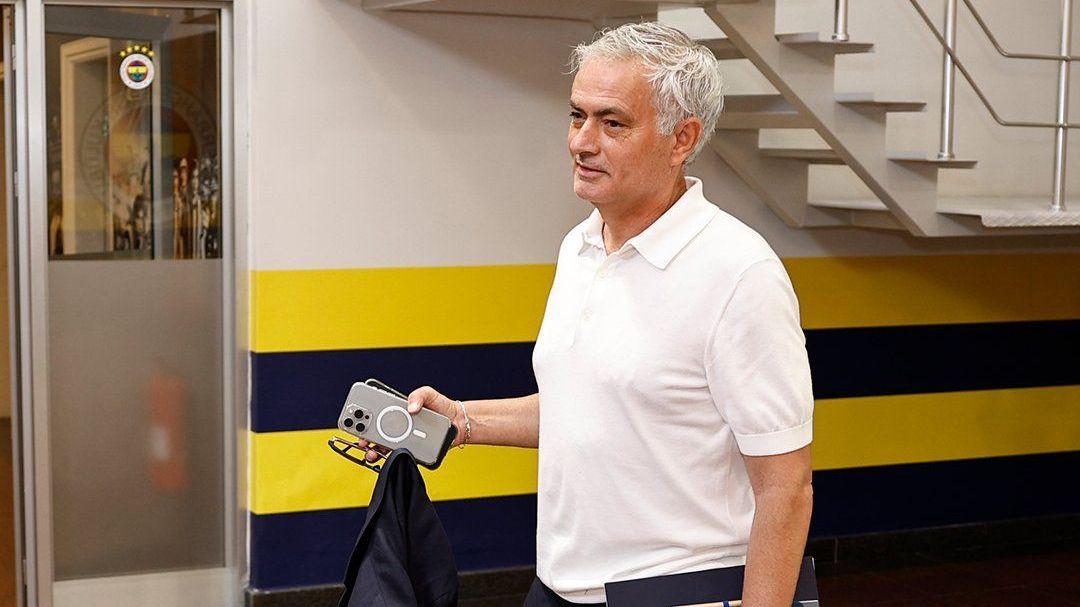 José Mourinho, novo técnico do Fenerbahçe