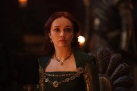 "A Casa do Dragão": Olivia Cooke diz que teve cena de sexo "animalesca" cortada