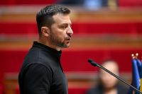 Zelensky compara Putin a Hitler em discurso no parlamento francês