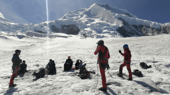 Policia peruana afirma que frio manteve corpo conservado após décadas do desaparecimento de montanhista 