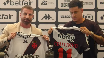 Presidente cruzmaltino garantiu que os certos com Souza e Alex Teixeira não foram pedidos do novo camisa 11 para assinar com o clube