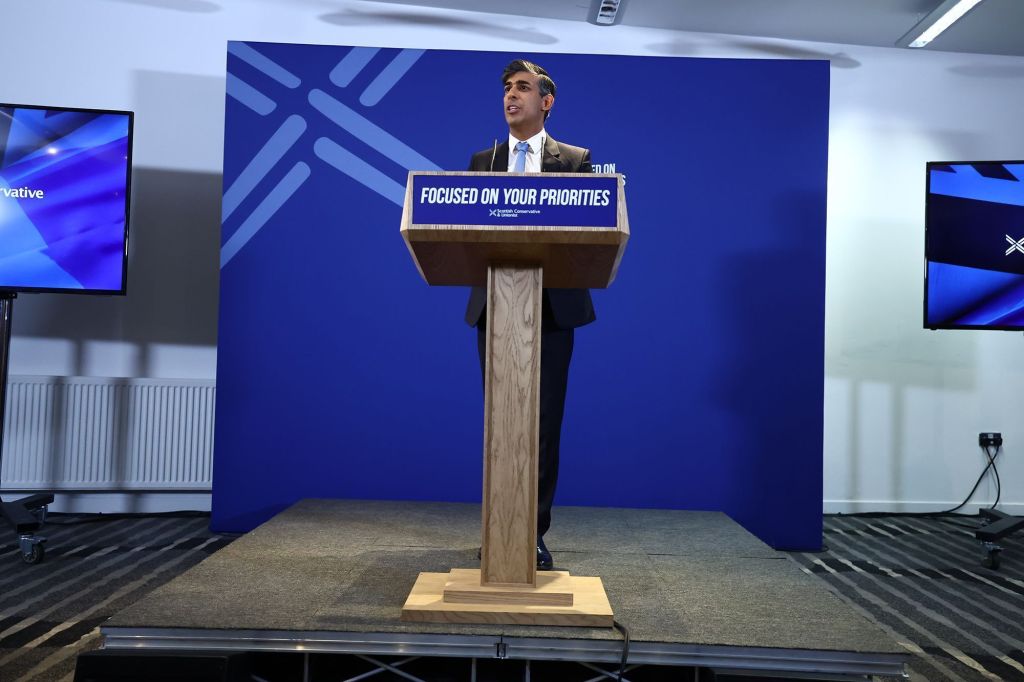 O primeiro-ministro britânico Rishi Sunak durante o lançamento do manifesto da campanha eleitoral da Escócia em 24 de junho de 2024 em Edimburgo, Escócia.