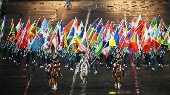 Abertura oficial dos Jogos Olímpicos de Paris contou com referências históricas e da cultura pop francesa