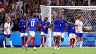 Olimpíada: anfitriã França domina Estados Unidos na estreia do futebol masculino