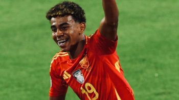 Espanhol se tornou o jogador mais jovem da história a disputar uma Eurocopa