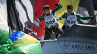 Dupla brasileira se complica na busca por medalhas na vela feminina