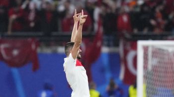 Merih Demiral marcou dois gols na vitória contra a Áustria pelas oitavas de final da Eurocopa