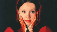 Trilogia de terror "X", com Mia Goth, vai ganhar livros; saiba mais