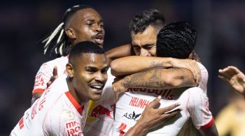 Massa Bruta teve goleiro expulso ainda no primeiro tempo; Equipes vão se enfrentar nas oitavas de final da Copa do Brasil