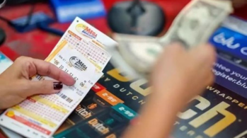 Sabe por que a loteria Mega Millions se tornou a favorita da vez? Porque ela dá a chance de todos os brasileiros ganharem prêmios bilionários! E para participar de forma simples, segura e confiável, basta acessar a plataforma TheLotter.