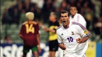 Camisa 10 francês foi decisivo na semifinal da Eurocopa de 2000, vencida pela França