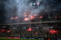 Polícia intervém e efeito de gás paralisa jogo entre Atlético-MG e San Lorenzo; veja