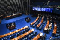 Senado avalia mudanças na Lei da Ficha Limpa; entenda