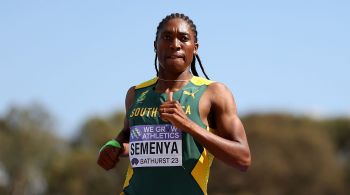 Bicampeã olímpica de atletismo, sul-africana Caster Semenya se comoveu com o ouro da argelina Imane Khelif