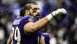 NFL: Jogador do Baltimore Ravens sofre acidente de carro, mas sai ileso