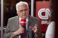 Brasil precisa corrigir déficit previdenciário para ter crescimento sustentável, diz Raul Velloso à CNN