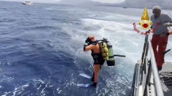 Navio afundou na segunda-feira (19) depois que mastro quebrou ao meio durante tempestade